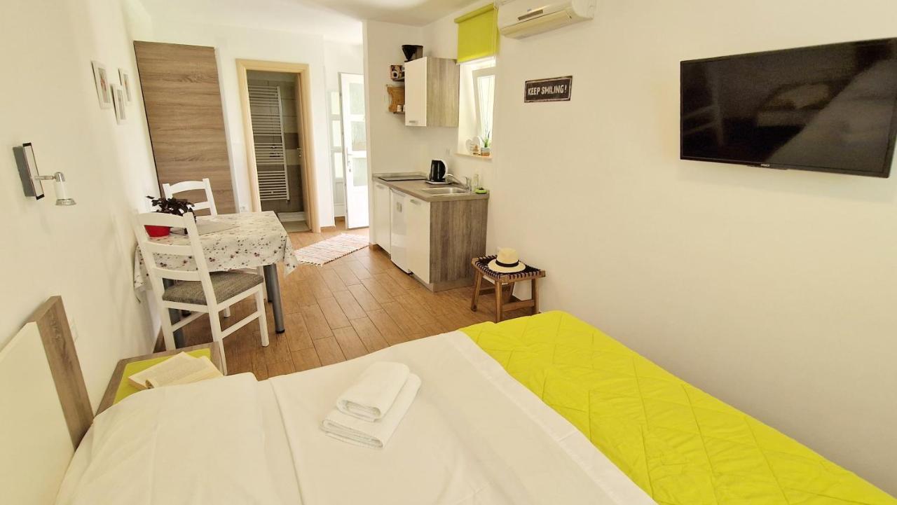 Apartment Pipo Krk Town Dış mekan fotoğraf